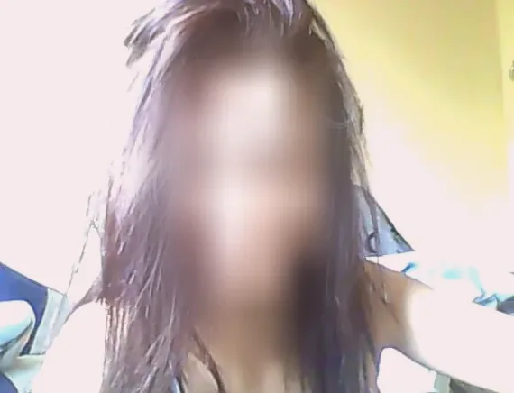 Ella, 36