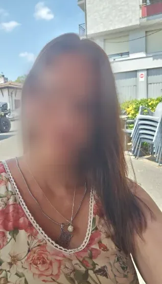 Lauren, 39