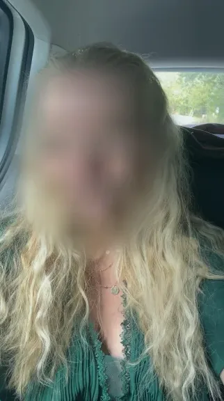 Leyla, 29
