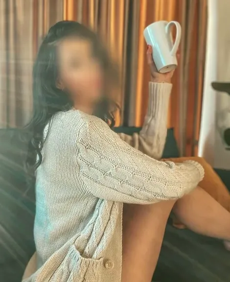 Mia, 39