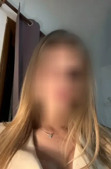 Morag, 22