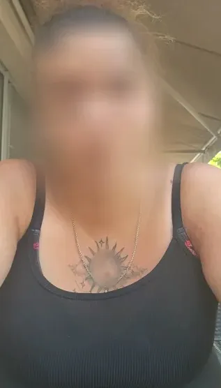 Natalia, 37