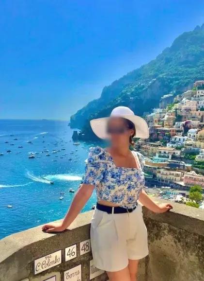 Nia, 20