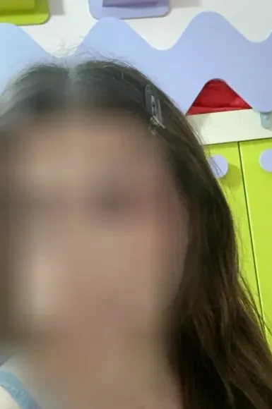 Niamh, 33