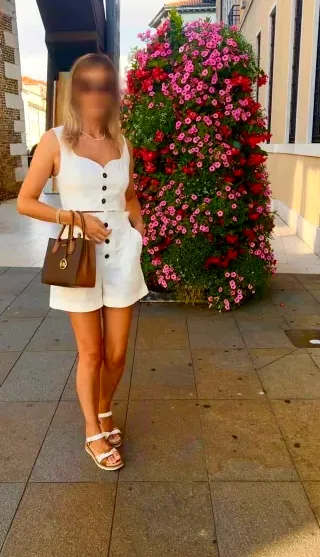 Olivia, 38