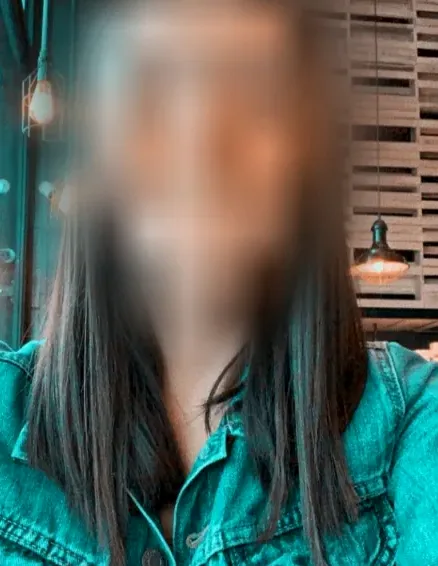 Rhona, 24